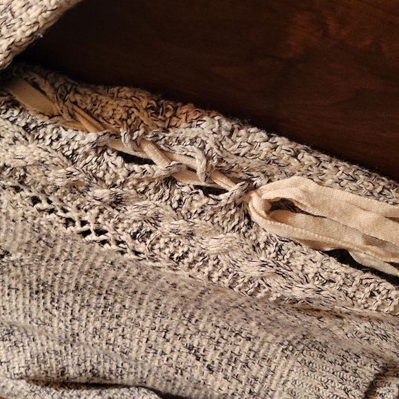 Knitt Long Sleeves - Picture 2 of 4